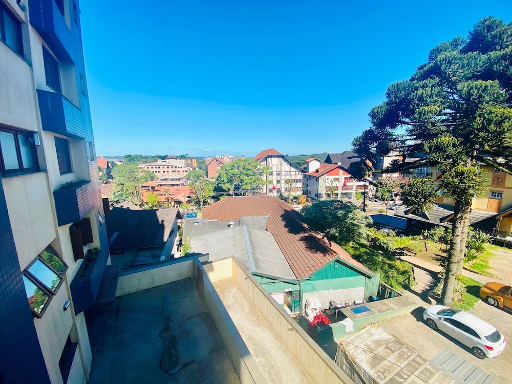 Jardim Europa-Ao Lado d Famosa Rua Torta