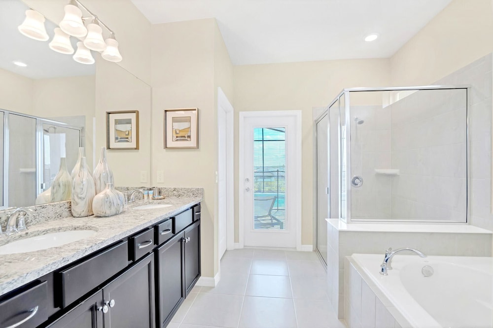 Upstay: 7BR Resort Home w Private Poolnear Disney
