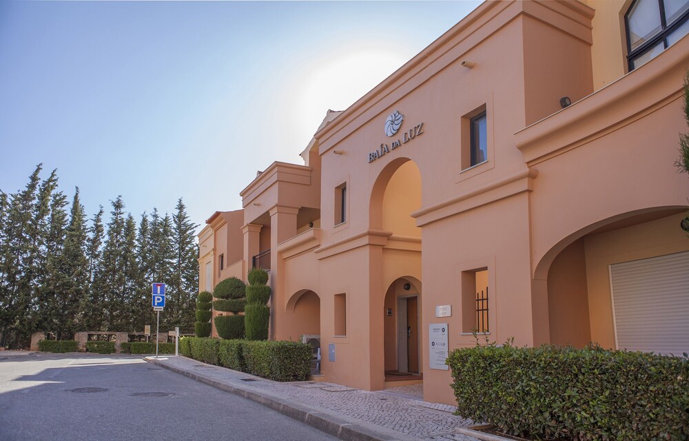 B27 - Luz Bay 2 Bedroom Apartment