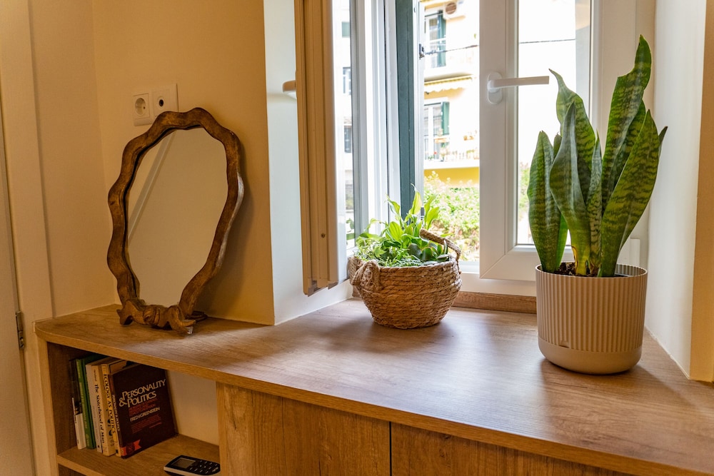 Captivating 1-bed Apartment in Kerkira view 5