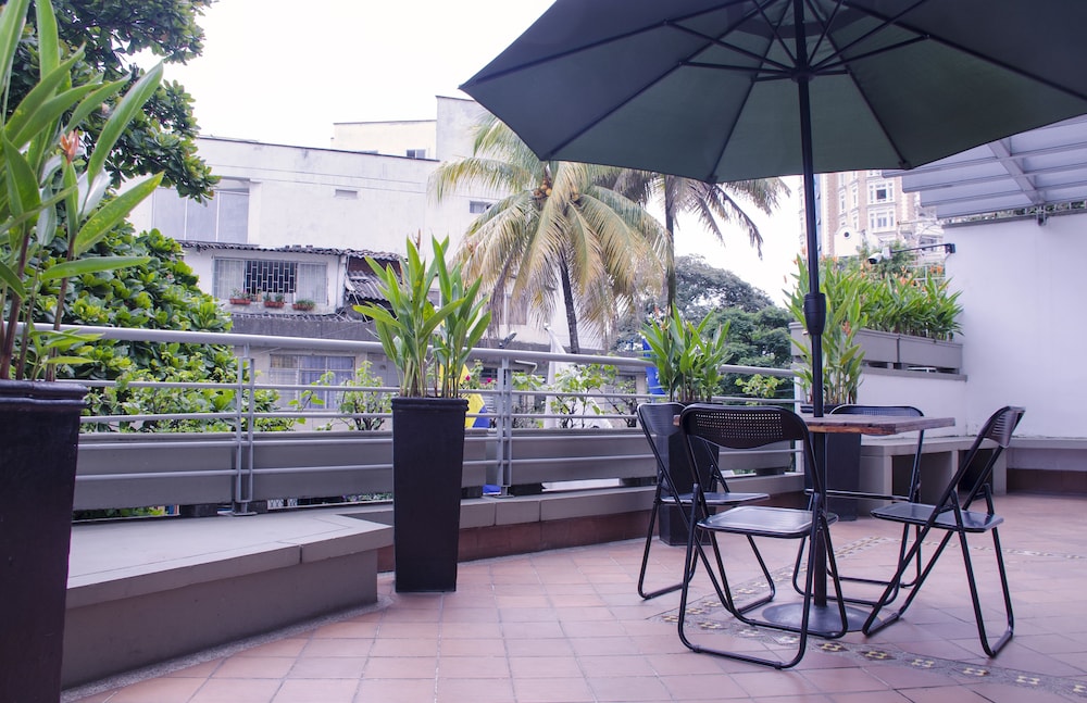 Santa Monica Alta Hotel Boutique - Hostel