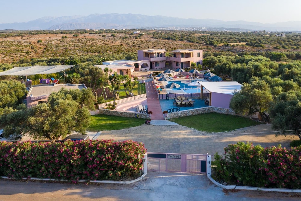 Paradisio Baby and Kinder Hotel