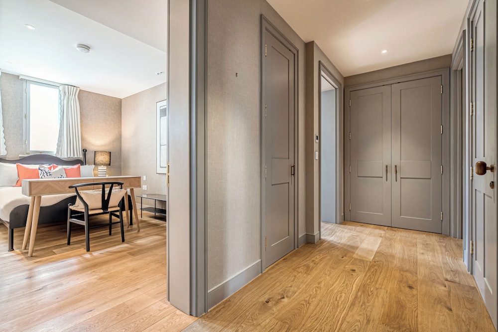 Luxury flats near Big Ben and London Eye