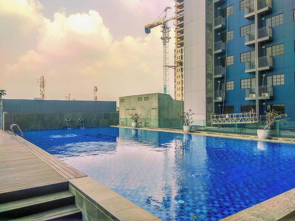 Cozy Stay and Comfort Studio at Evenciio Margonda Apartment