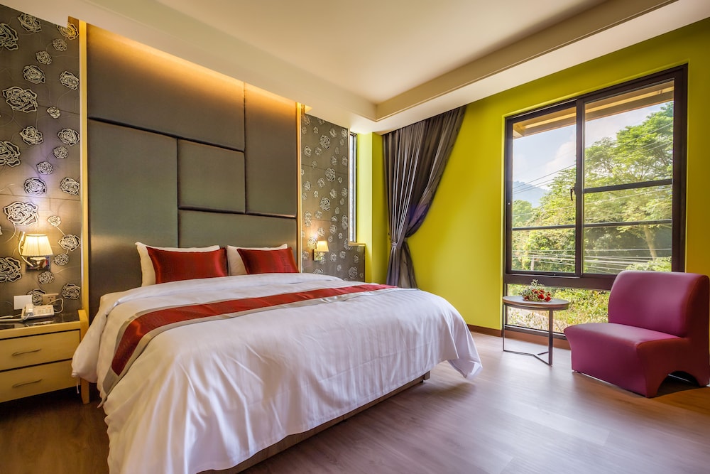 Huaman hot villa