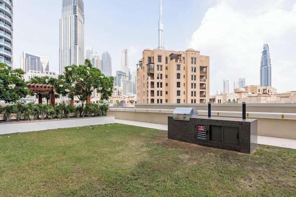 Vogue Downtown near Dubai Mall & Burj