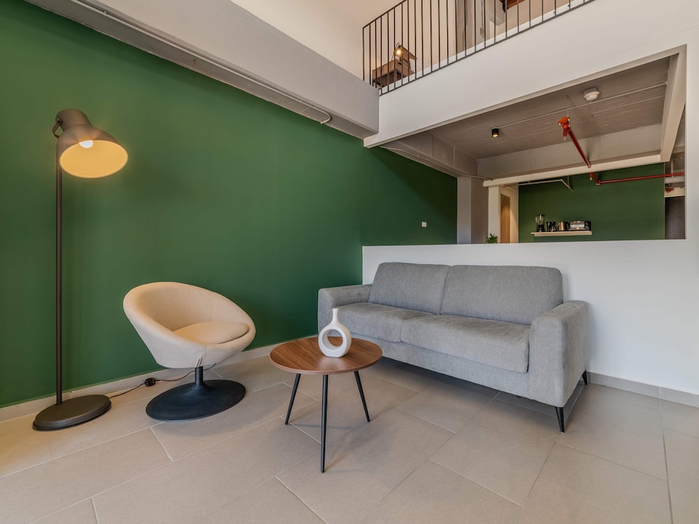 W Contemporary Loft w AC in Trendy Laureles
