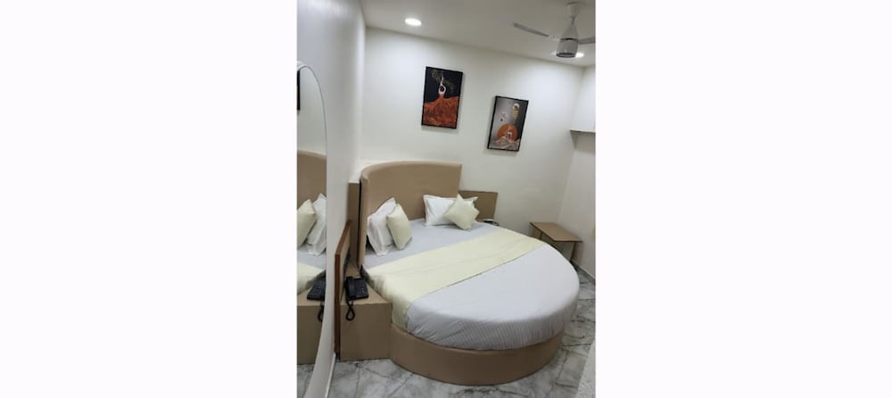 The Azone Hotel