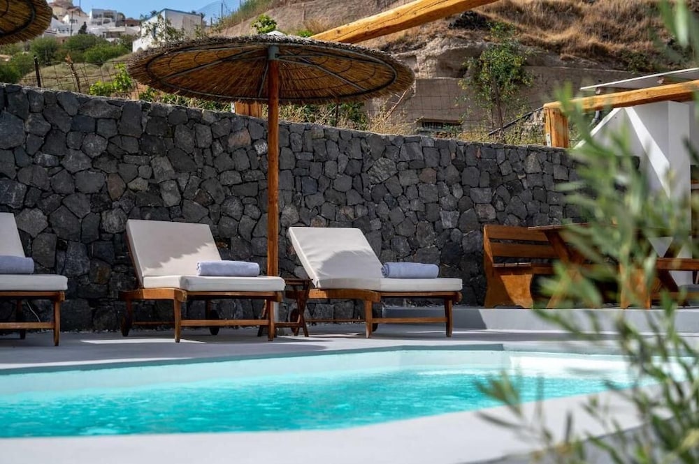 Karpimo Suites