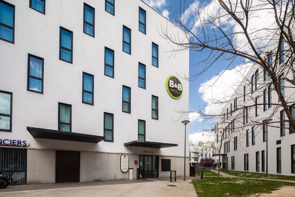 Hotel B&B HOTEL LILLE Tourcoing Centre - Image 1