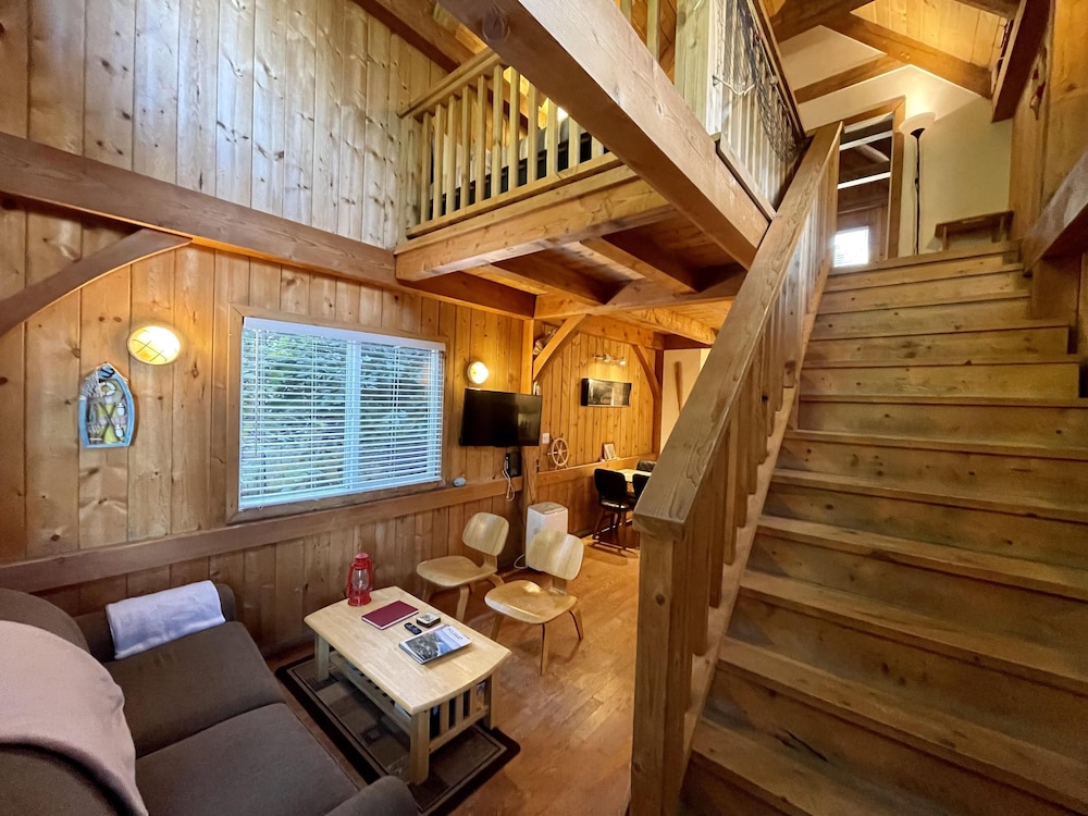 Black Bear Cottage