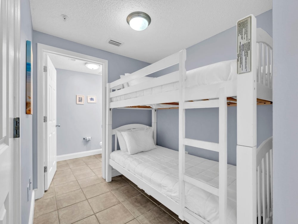 Majestic Beach Towers 1-1205