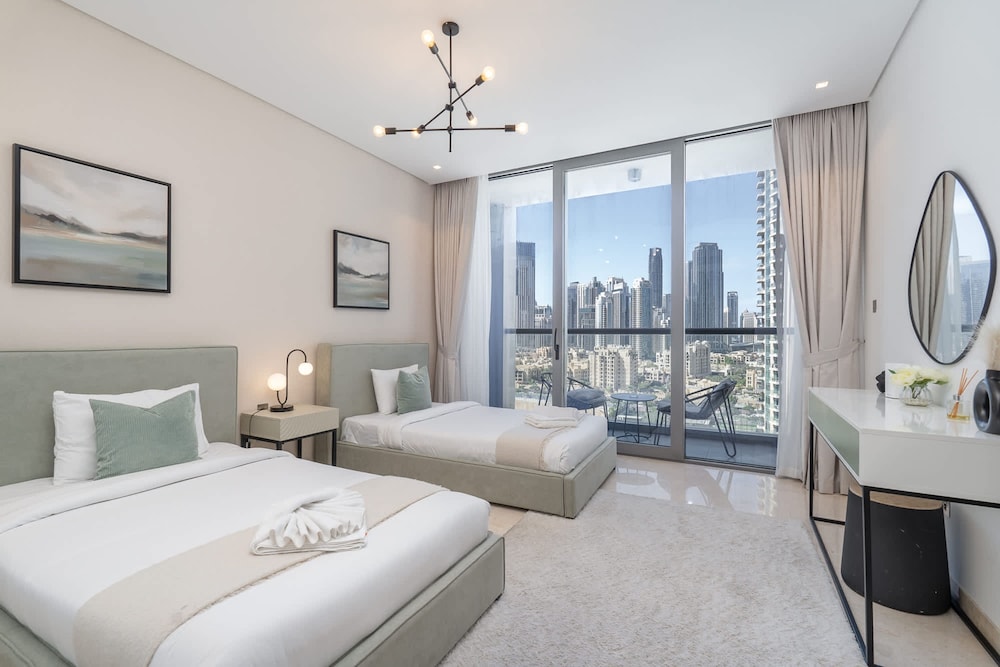 3 Bedroom Apartment in Sterling West With Full Burj Khalifa Views