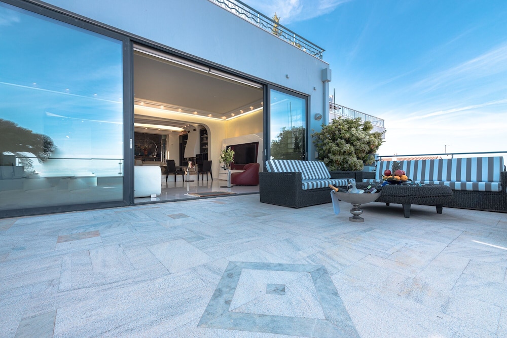 Villa Azure