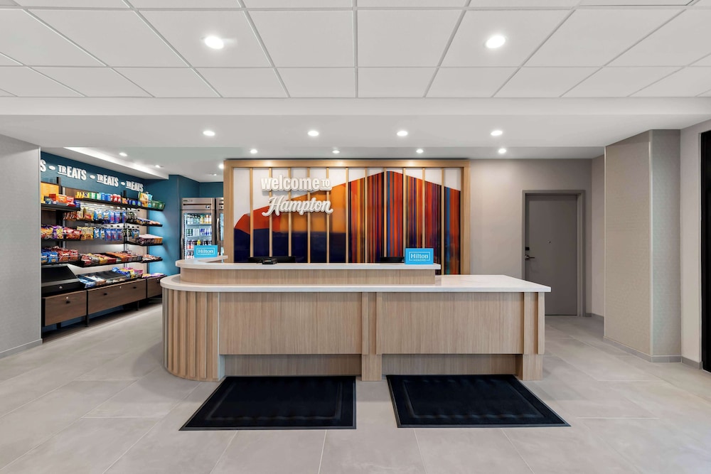 Hampton Inn & Suites Corona, Ca