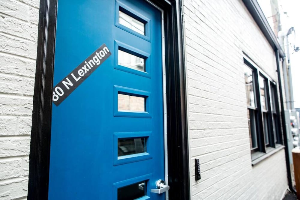80 LEX 201 Exquisite Downtown Lodging
