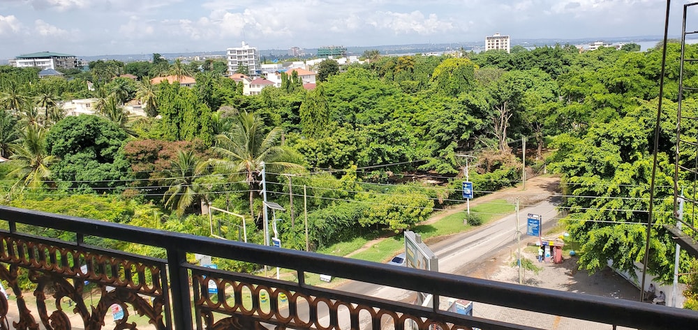 Luxury Residence with Ocean View in Masaki