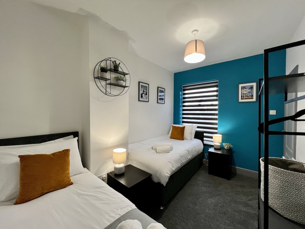 Bramhall House view 4