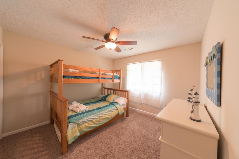 Charleston Vacations - W Cooper 306 3 Bedroom Holiday Home By My Ocean Rentals - Property Image 5