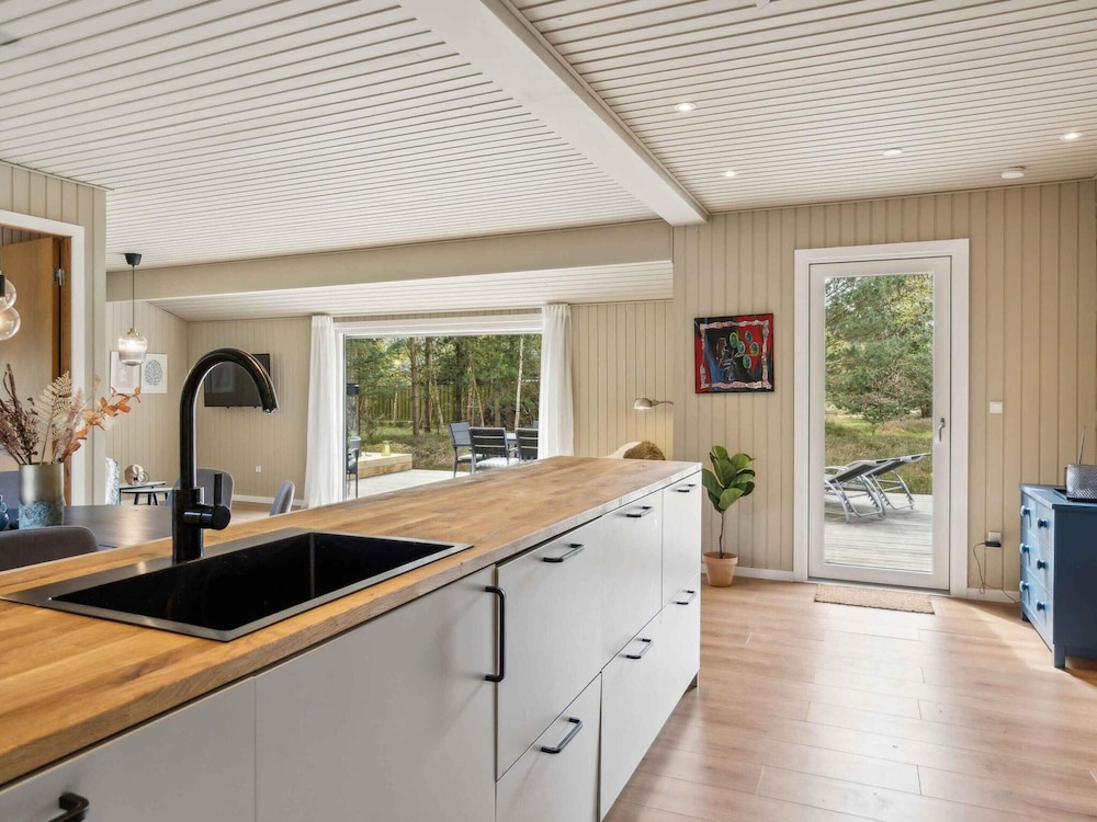 5 Star Holiday Home in Hals