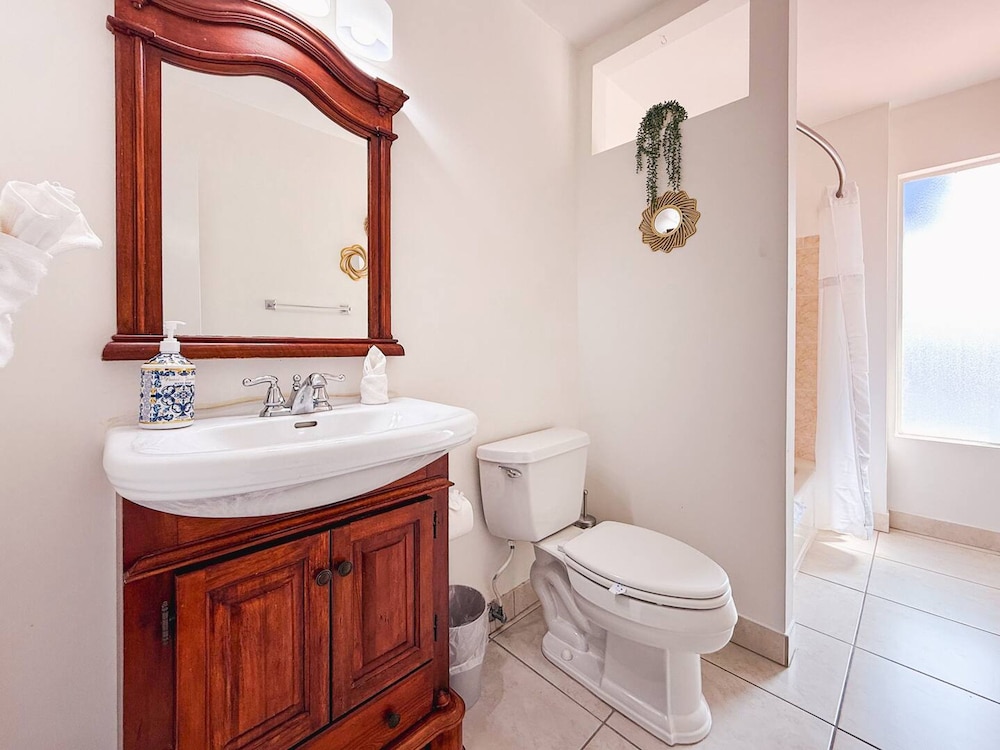 Waterfront Florida Vibes and Views - King Bed