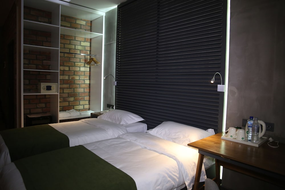 Bugu Hotel Bishkek 10