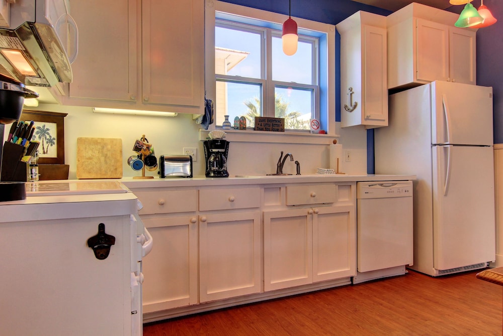 Blue Marlin Beach House MR217