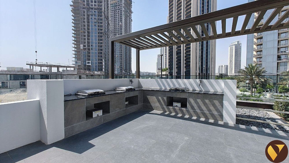 Vogue Creek Crescent Balcony Pool View