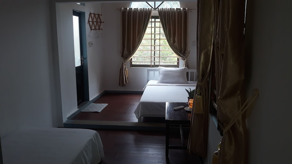 Tropical Valley Homestay view 2