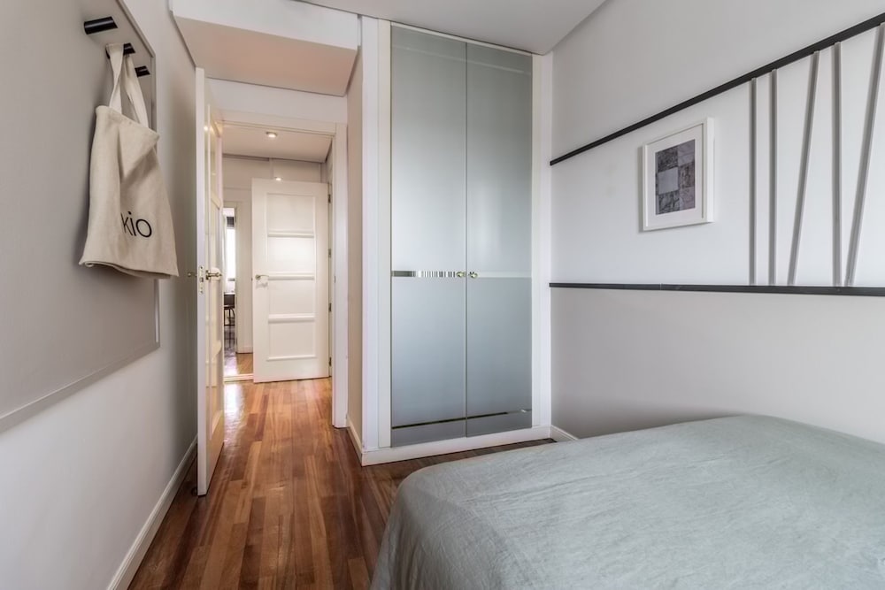 Lineal - 2 Bedrooms and Balcony in Goya