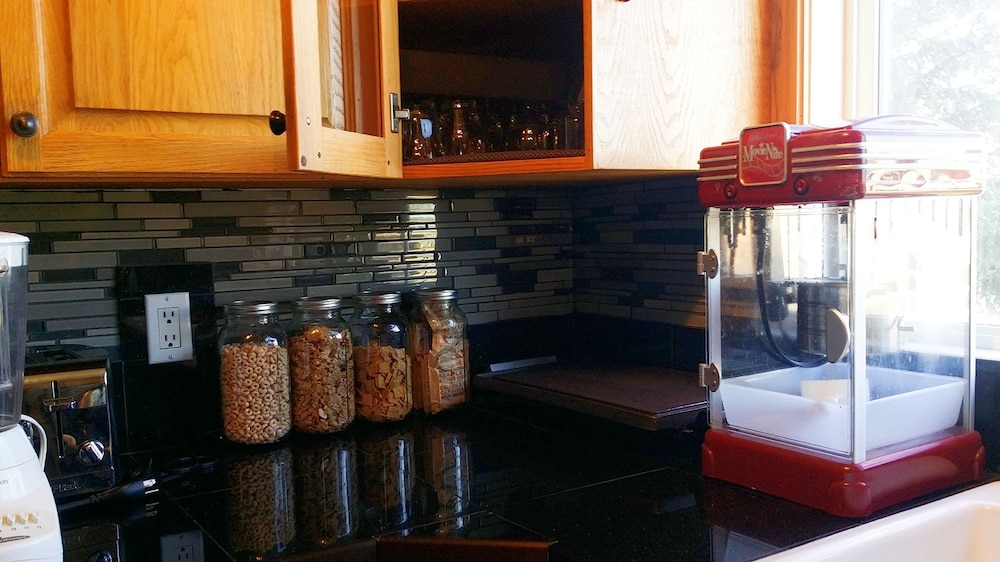 Eileen's Bed & Breakfast - Guest House