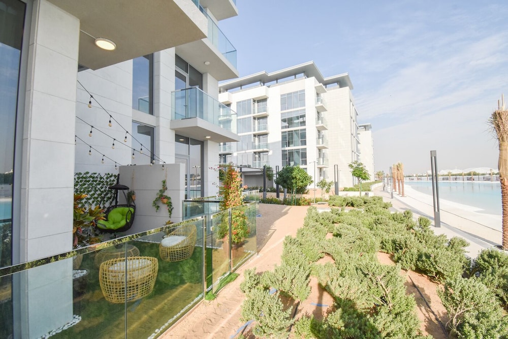 Yogi - Luxury Apartment With Beach Access