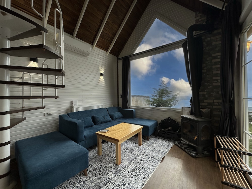 Payna Tiny House view 3