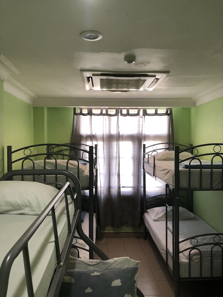 Snooze Inn Dickson Road - Hostel