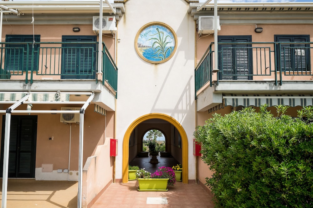 Agave Residence