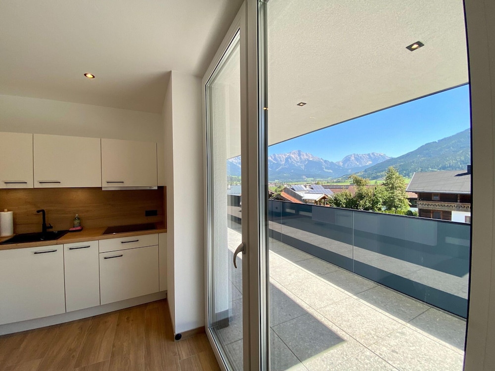 Saalfelden Apartment Balcony Mountainview