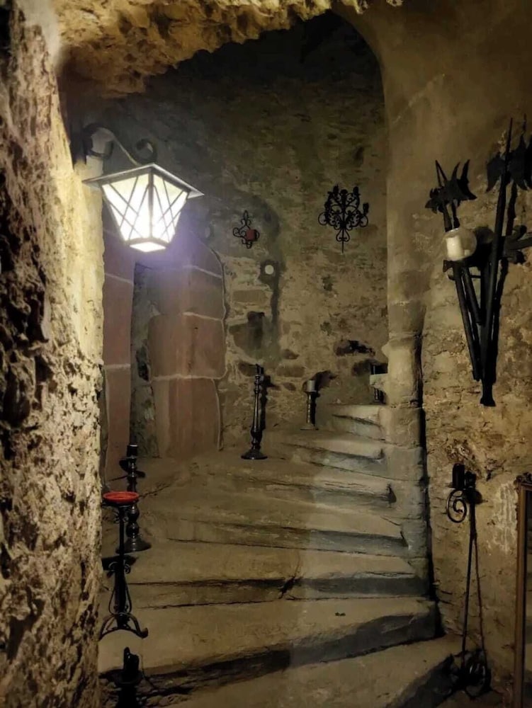 Burg Hermannstein - KingsRoom