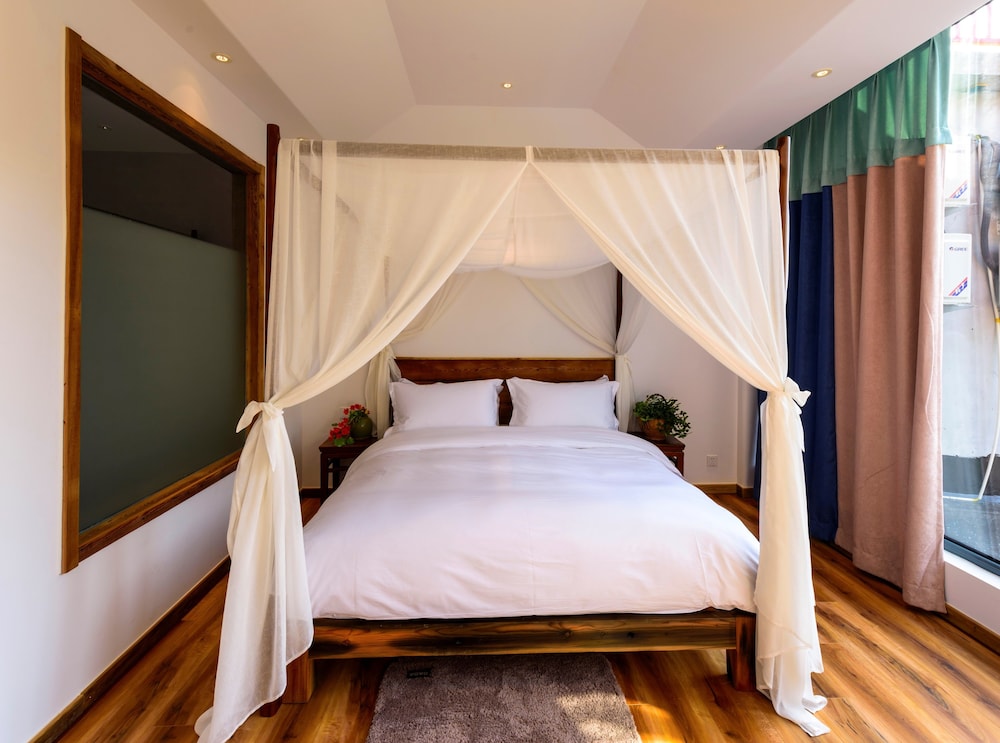 Lotus Mountain Boutique Inn