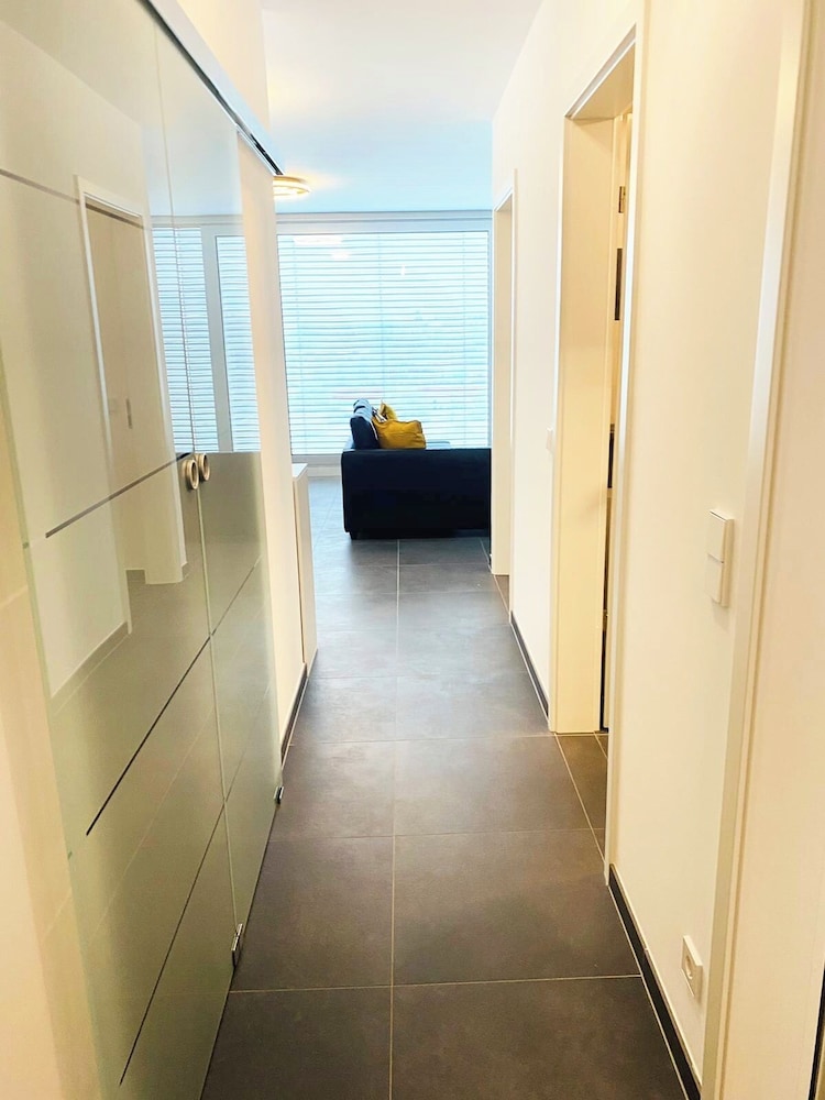 Brand new 2bedrooms Penthouse in Center view 2
