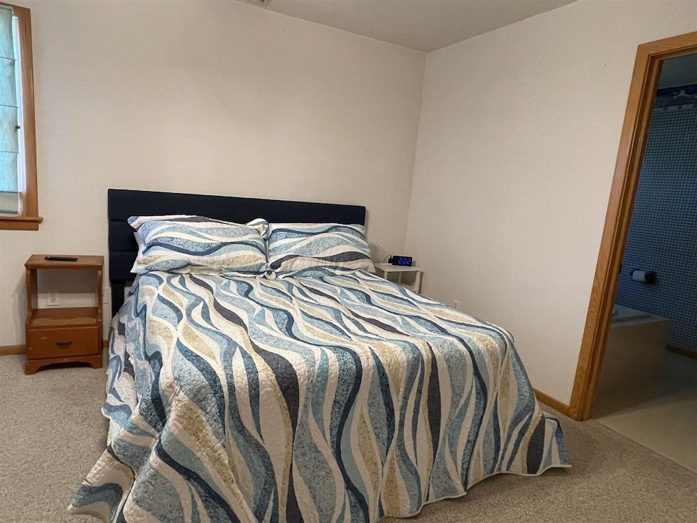 Island Dreaming Retreat 3 Bedroom Cottage view 3