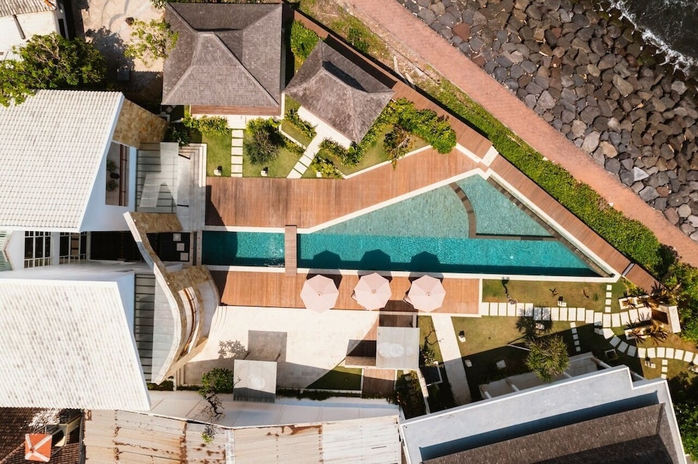 Nalas Villa