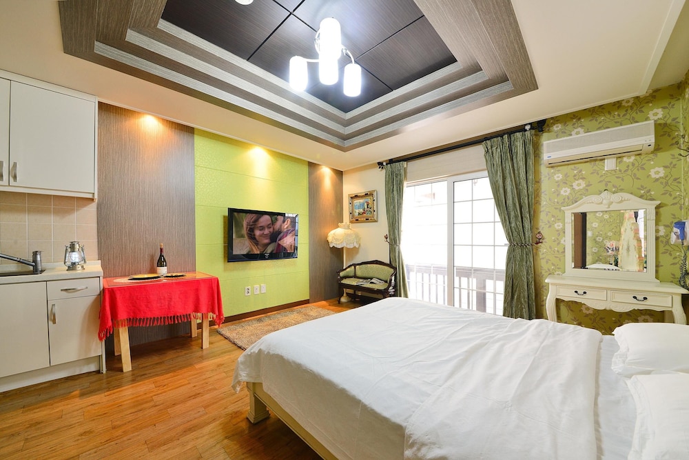 hotel room