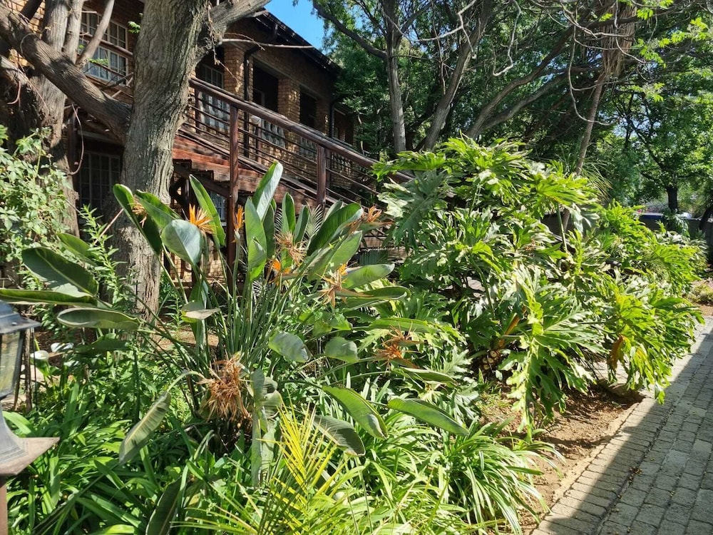 Emerald Guesthouse