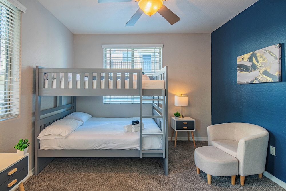 ROVE LIVING/KL - The Fredrick Tempe