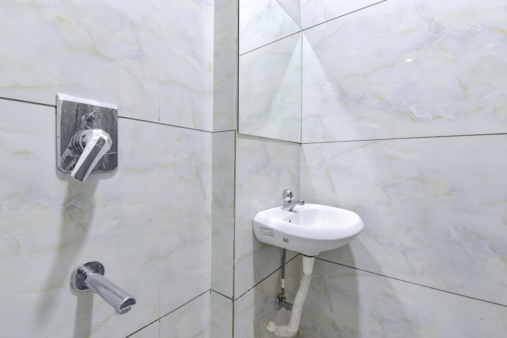 Fabhotel Shree Vrindavan