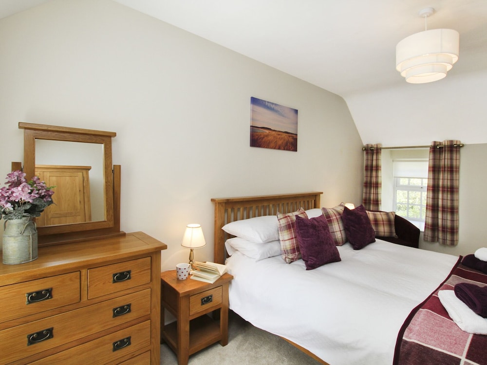 Garden Cottage - Rhoscolyn view 3