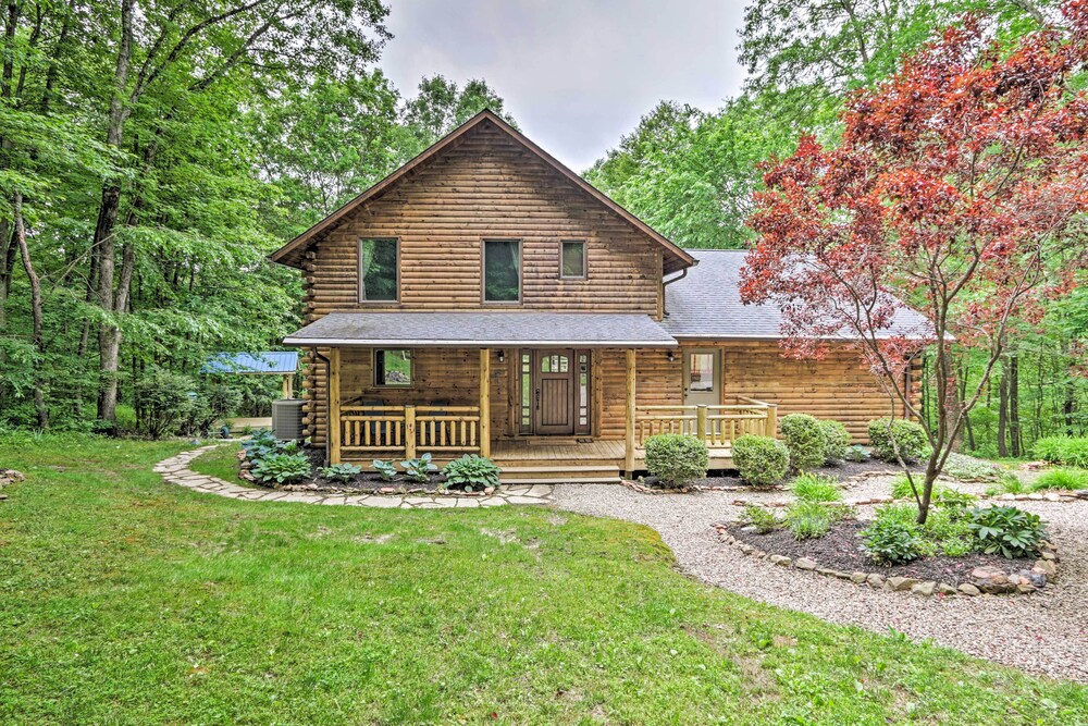 Athens Vacations - Quiet Cabin w/ Hot Tub  15 Mi to State Parks! - Property Image 1