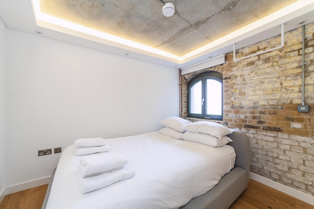 Industrial-chic Flat Near Tower Bridge