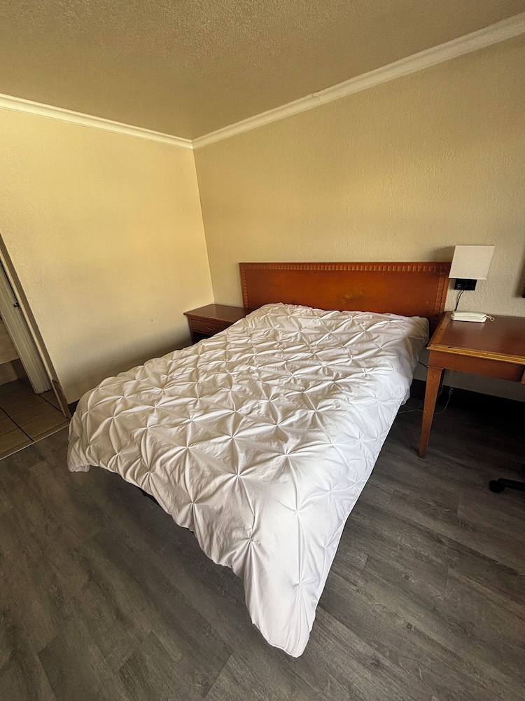 Jet Inn Motel
