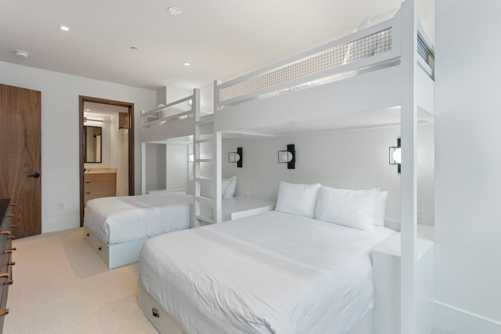 Argent at Deer Valley Resort - Three Bedroom Deluxe #205 3 Condo